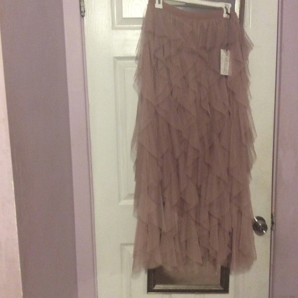 Gorgeous Mauve mesh Lavender Tulle Tiered Maxi Skirt Ruffles for photoshoot - Picture 4 of 16